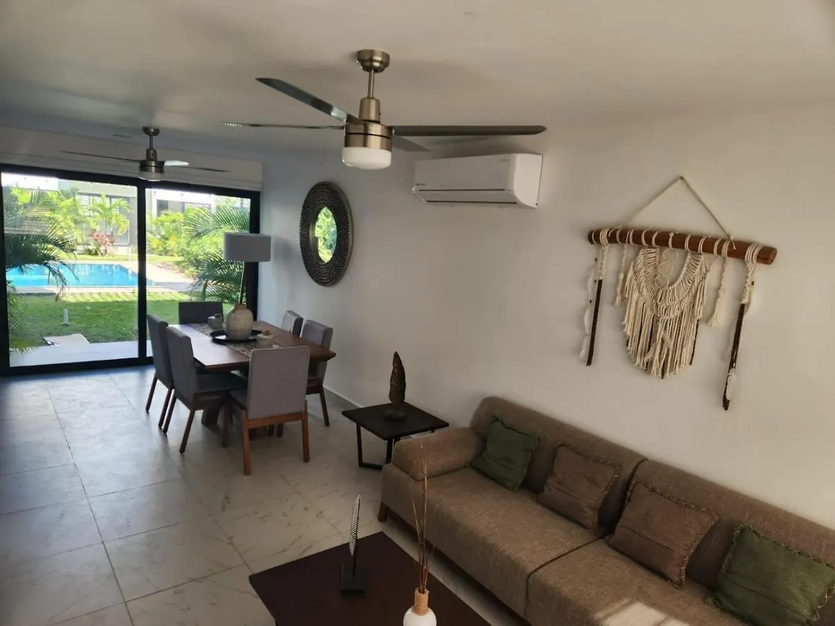 Holiday home Casa Tres Recamaras: Jungle Views, Shared Pool & Prime Location Villa Tulum Mexico