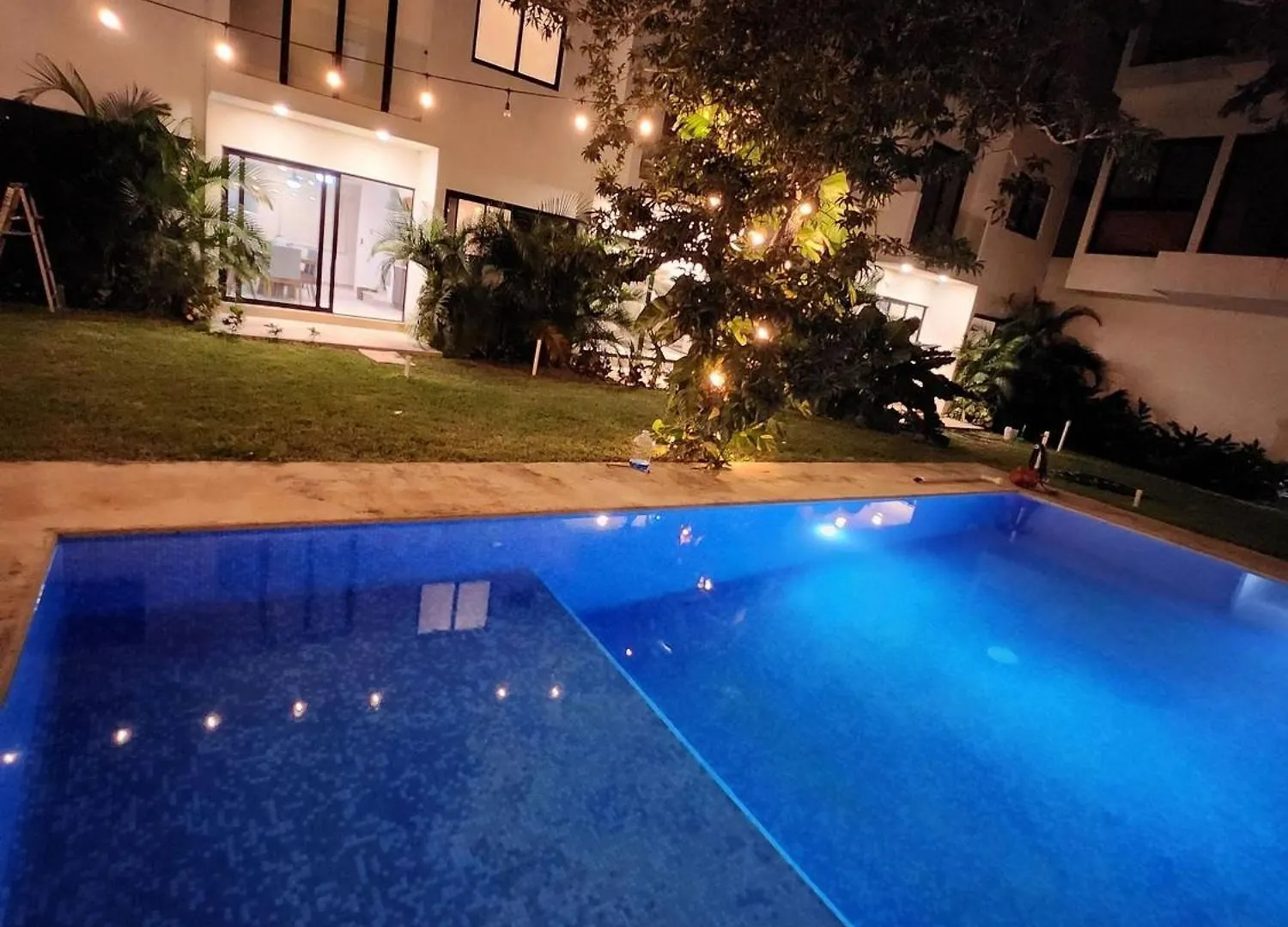 Casa Tres Recamaras: Jungle Views, Shared Pool & Prime Location Villa Tulum Holiday home
