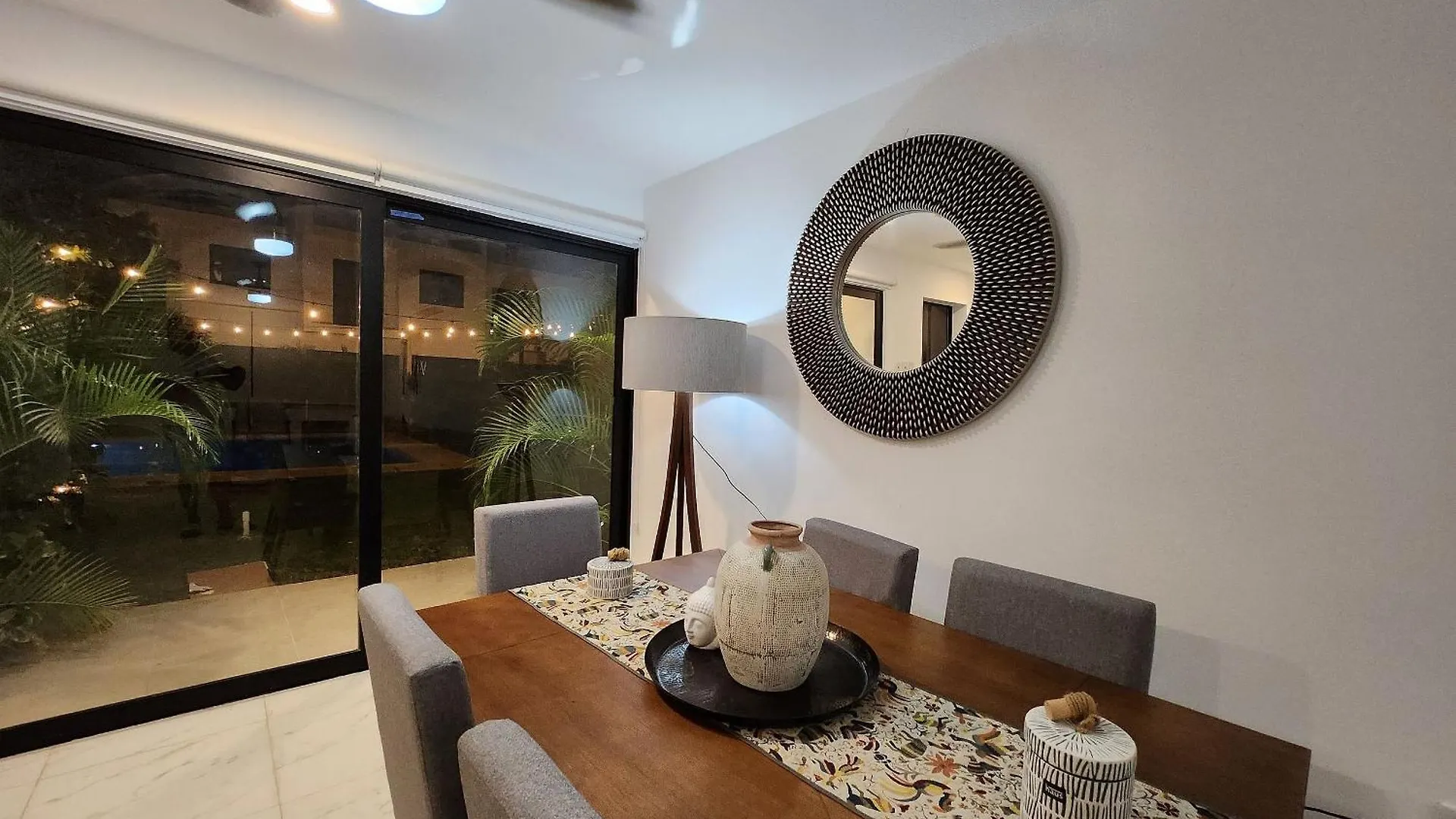 Casa Tres Recamaras: Jungle Views, Shared Pool & Prime Location Villa Tulum 0*,