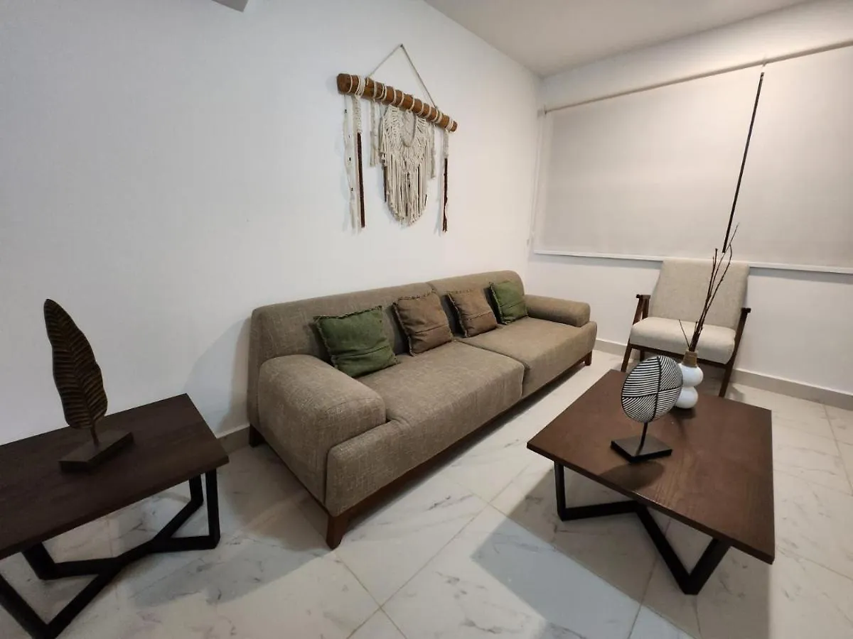 Prázdninový dům Casa De Tres Recamaras Con Alberca Compartida Con Hermosas Vistas A La Jungla Y Cerca De Todo, Ruinas, Cenotes, Laguna, Playa, Con Cochera Privada Tulum
